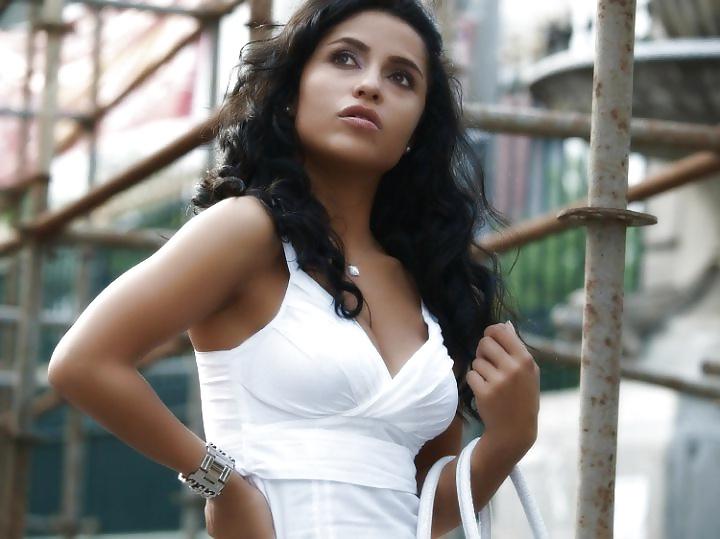 9P Turkish Buket! How would you fuck her?