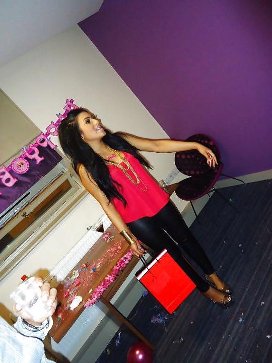 25P Uk british indian paki bengali slut in heels for degrading
