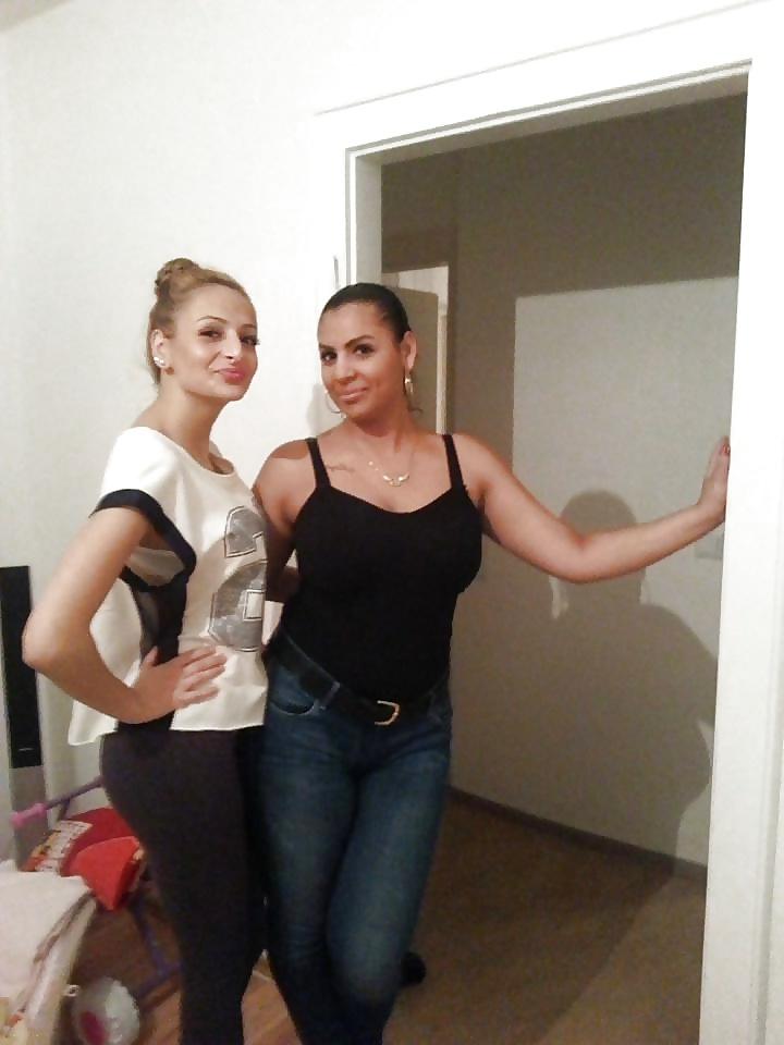 17P Turkish girls! Which one would you fuck?