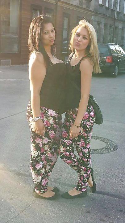 17P Turkish girls! Which one would you fuck?