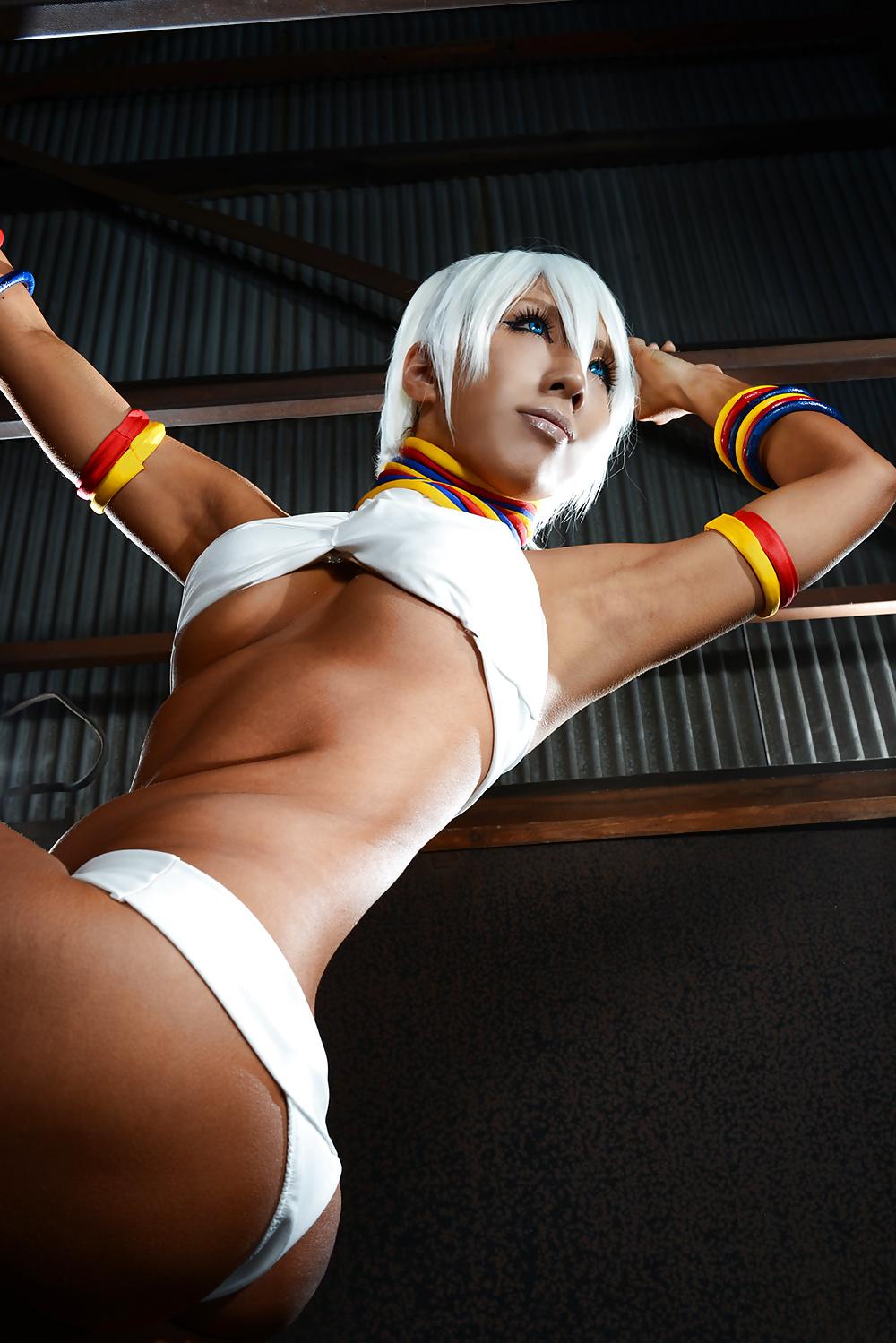 25P Dancing Elena
