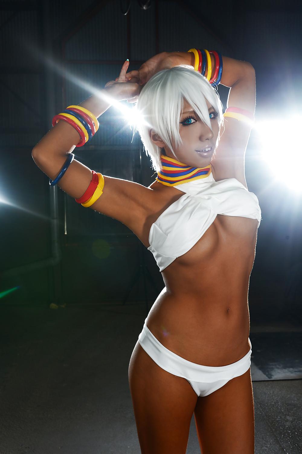 25P Dancing Elena