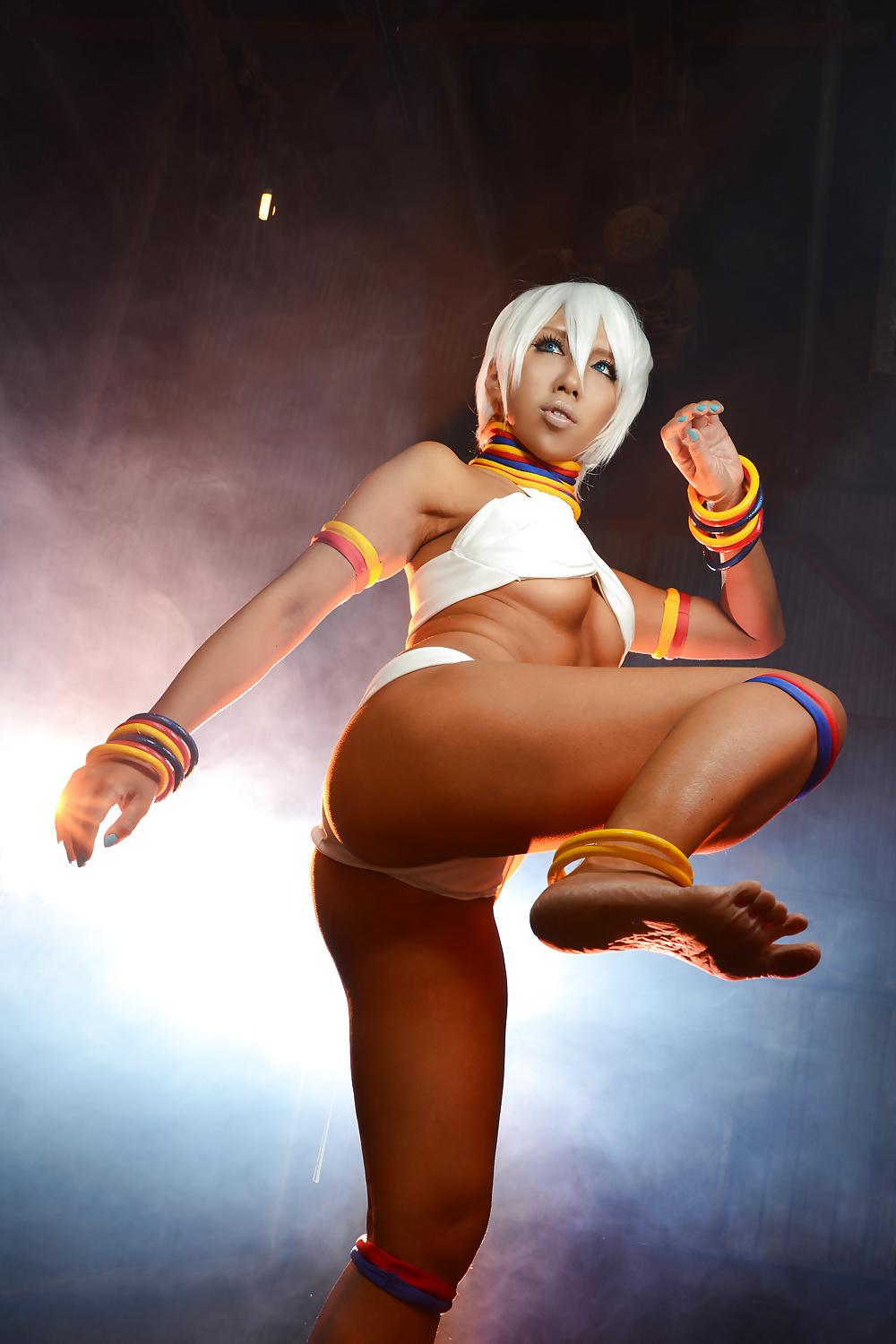 25P Dancing Elena