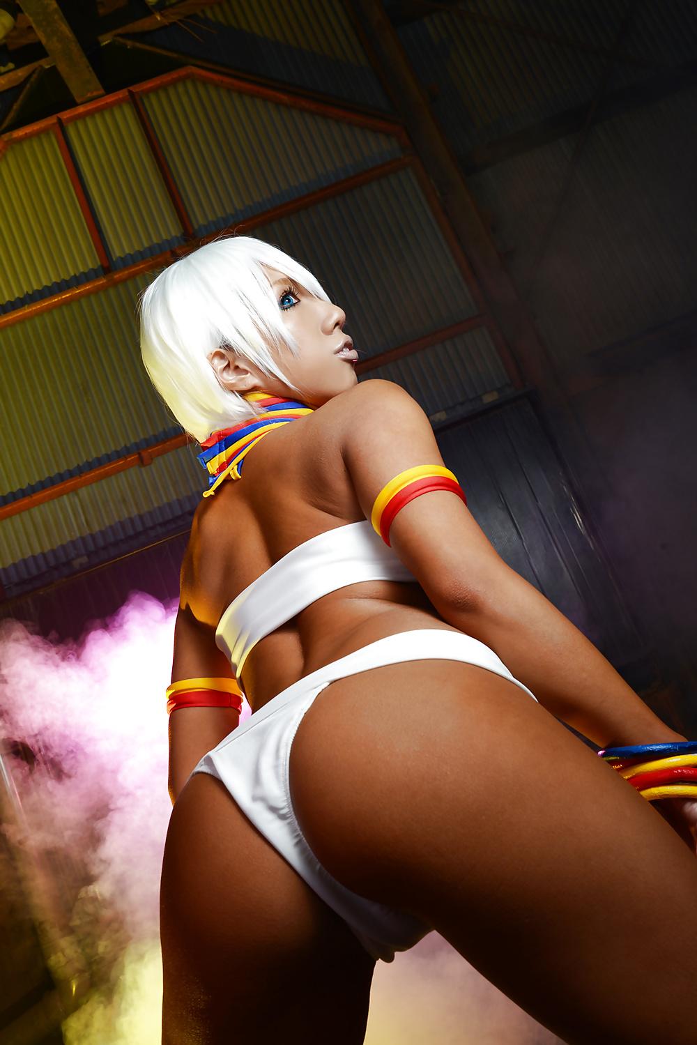 25P Dancing Elena
