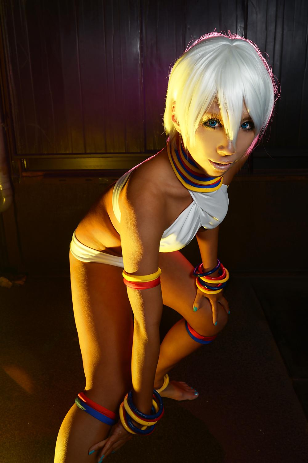 25P Dancing Elena
