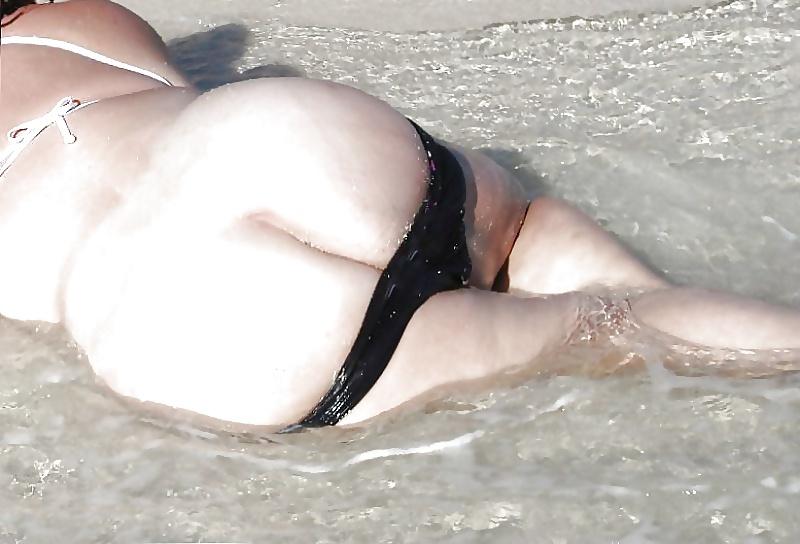 25P BBW BEACH