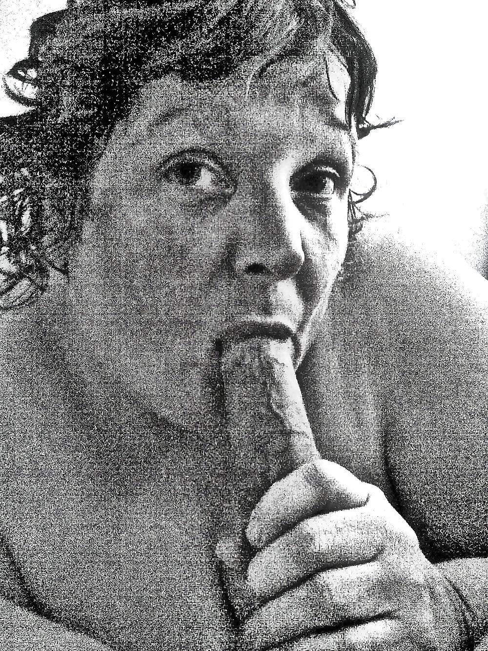 25P Pic's or women sucking  that i like 