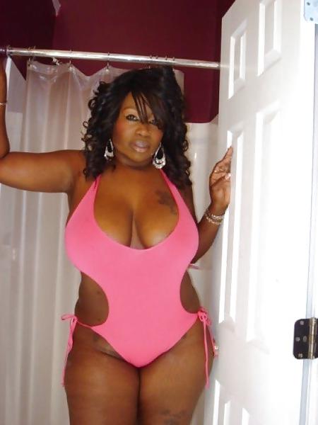 25P ALL KINDS OF BLACK MATURES PT.58