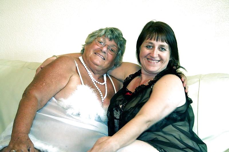 25P Granny bbw