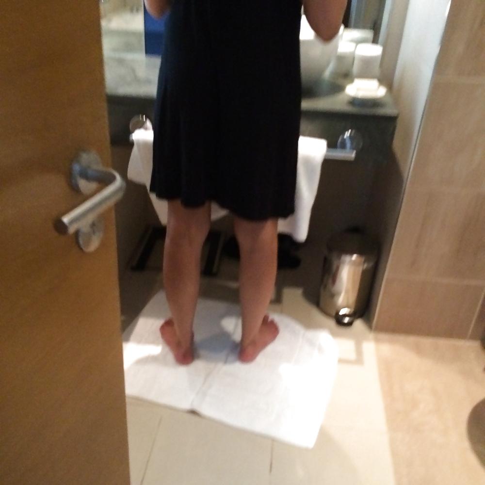 7P Sexy British Harpreet Legs and Feet