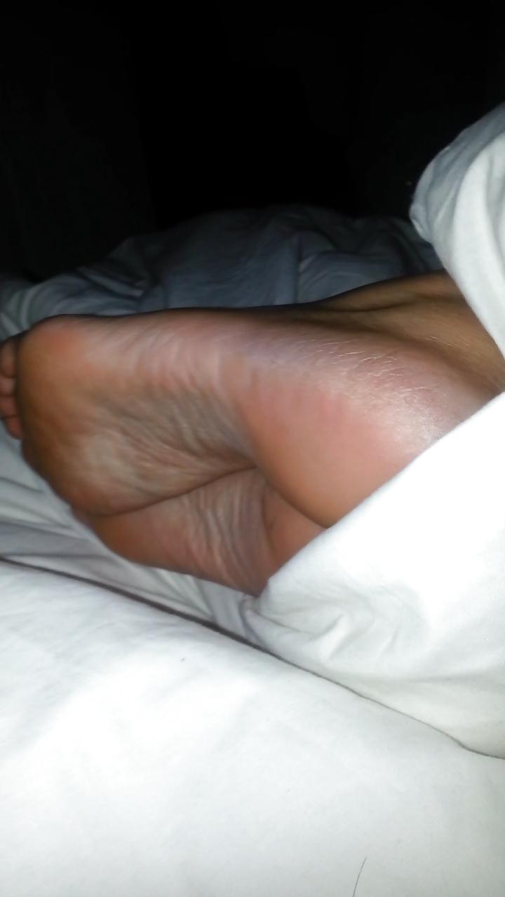 13P Candid Feet of my UK Indian wife and her relatives