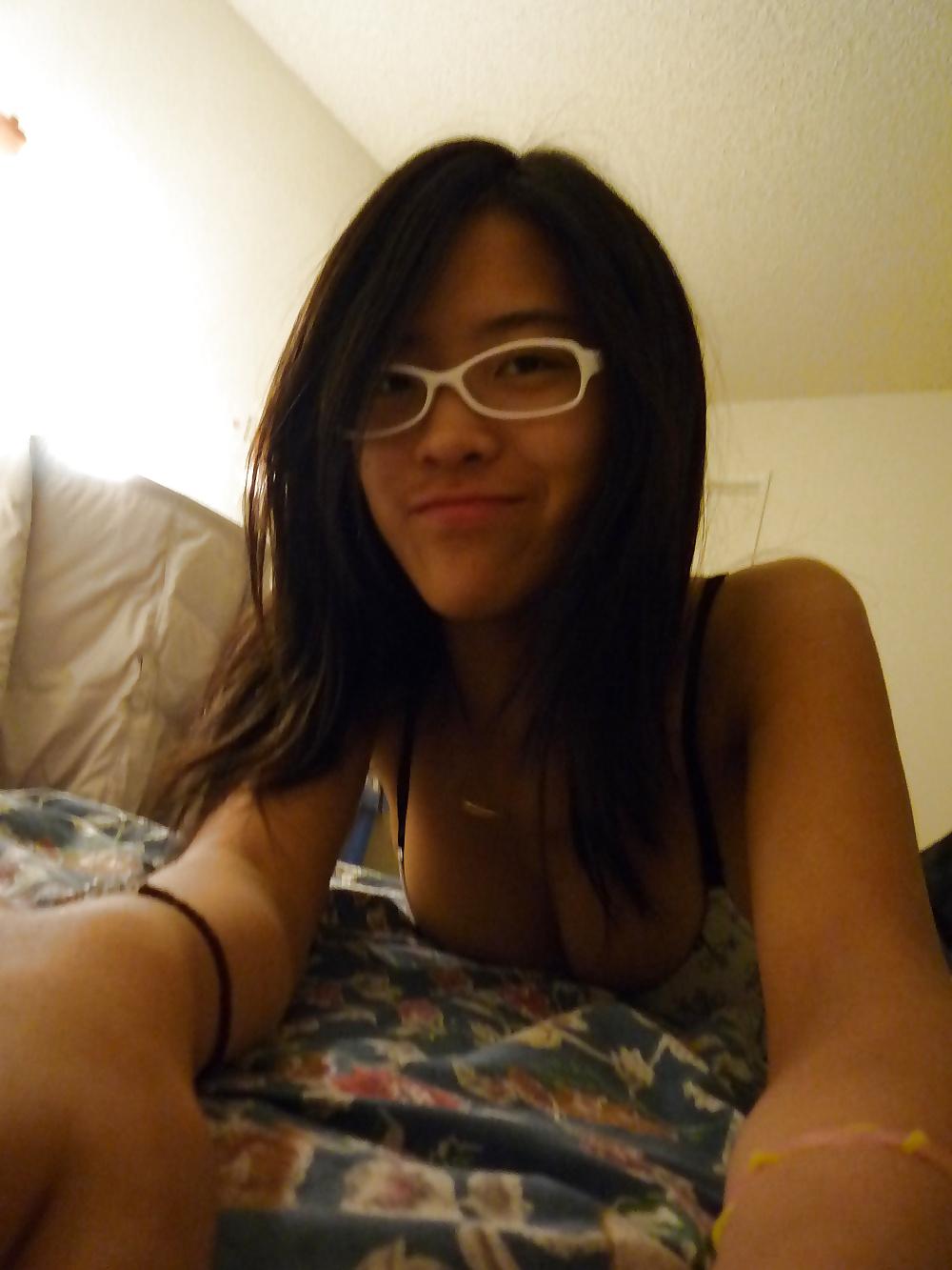 19P Nude asian girl with glasses sexy