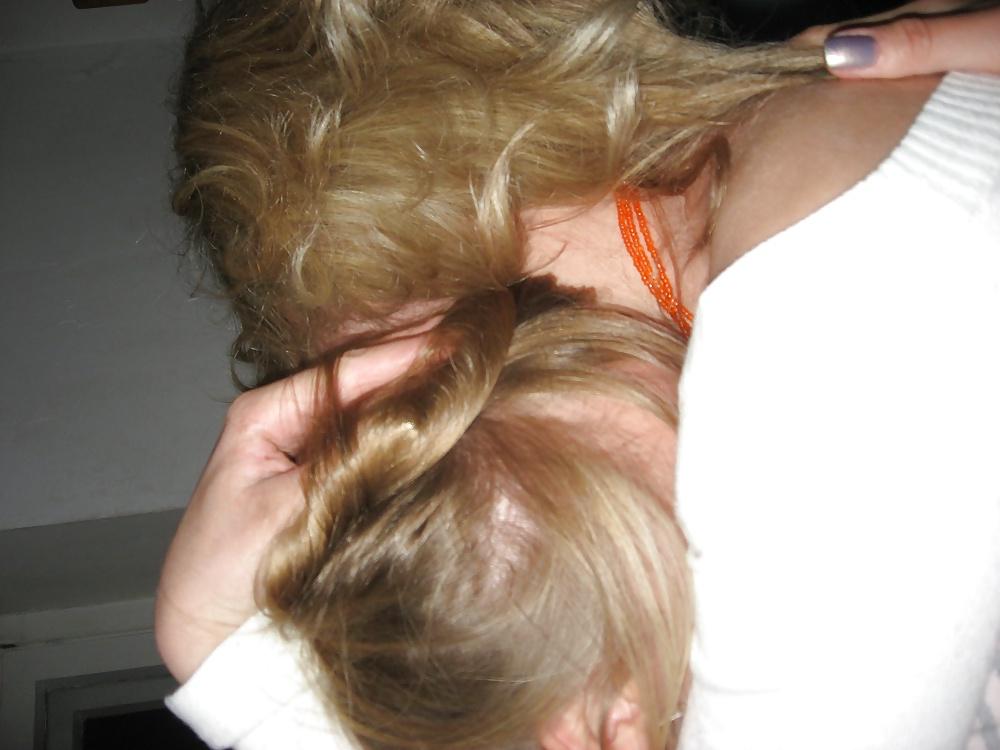 25P Girls Kissing Girls 13