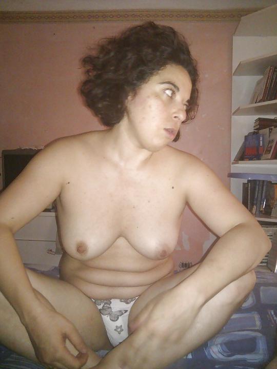 25P Gorgeous Italian wife Patty loves being exposed
