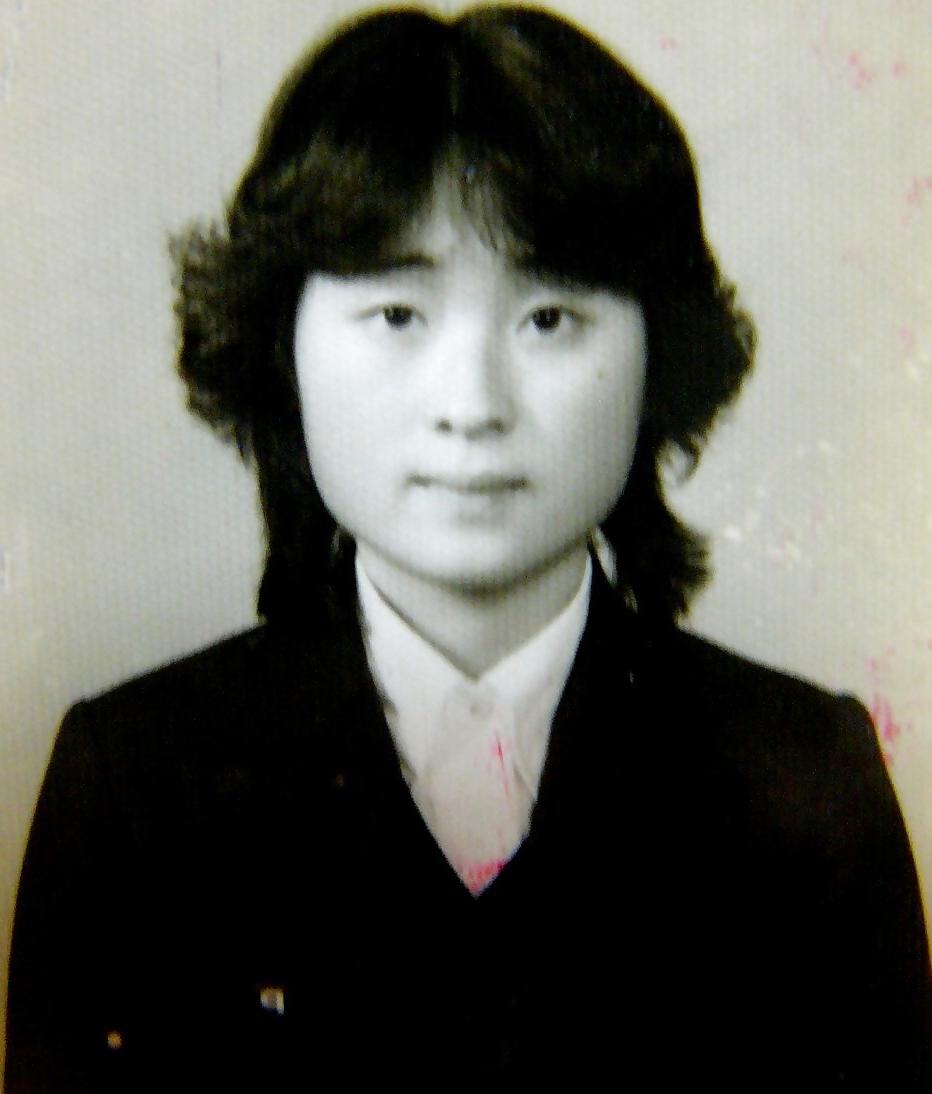 25P Asian woman 8 young