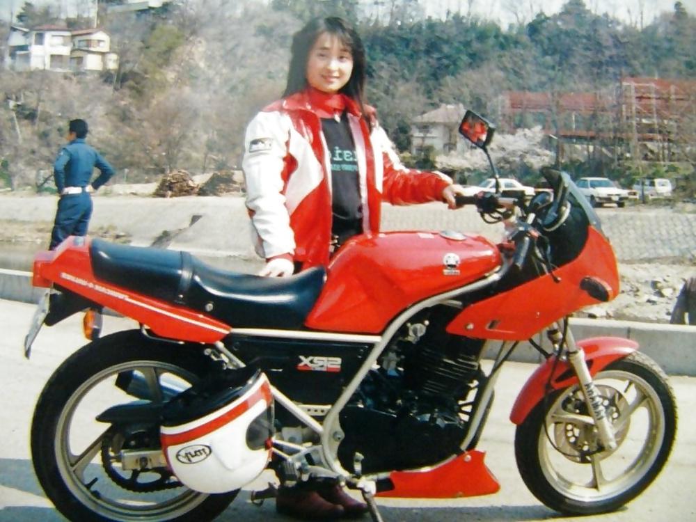 25P Asian woman 8 young