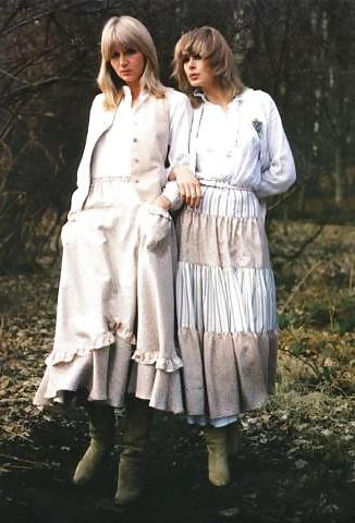 25P CLASSIC LESBIANS - COLLETTE-CHERYL