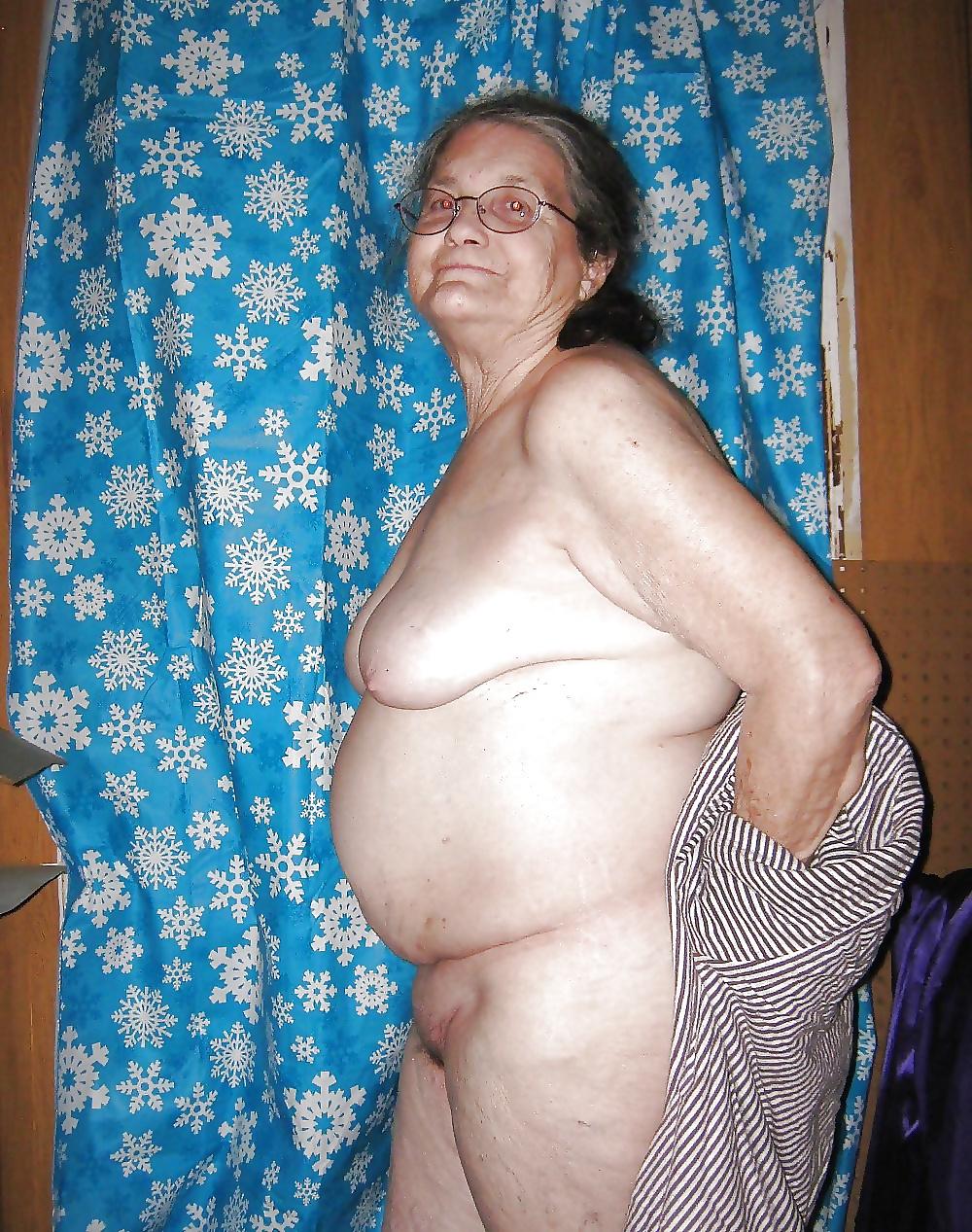11P How hard up are u? ugly old pigs!