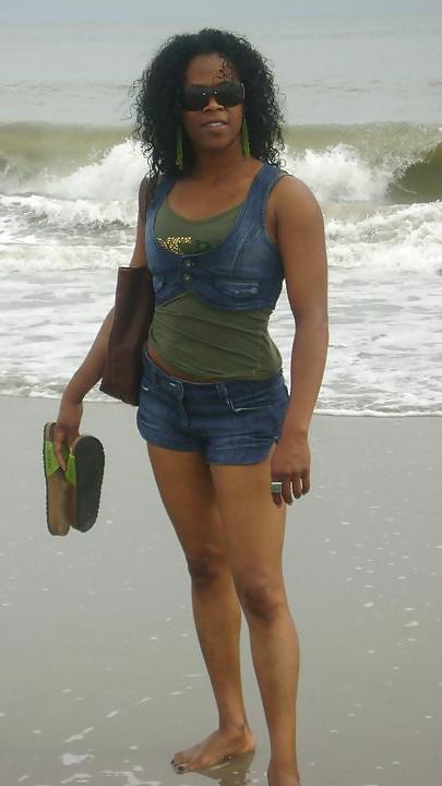 24P Black girl from facebook. fuck her!!!