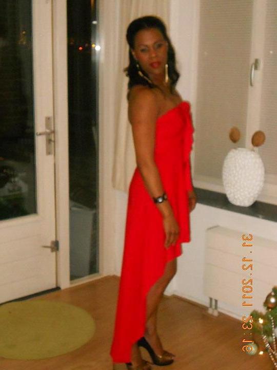24P Black girl from facebook. fuck her!!!