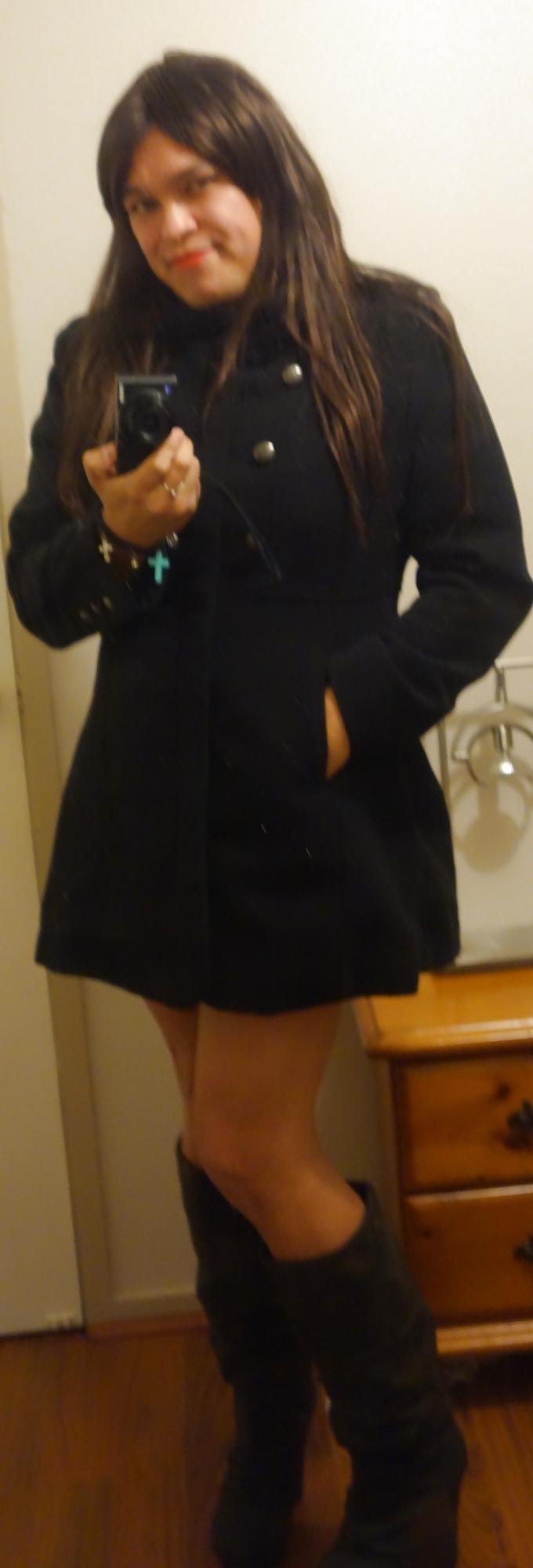 10P Black coat or White coat?
