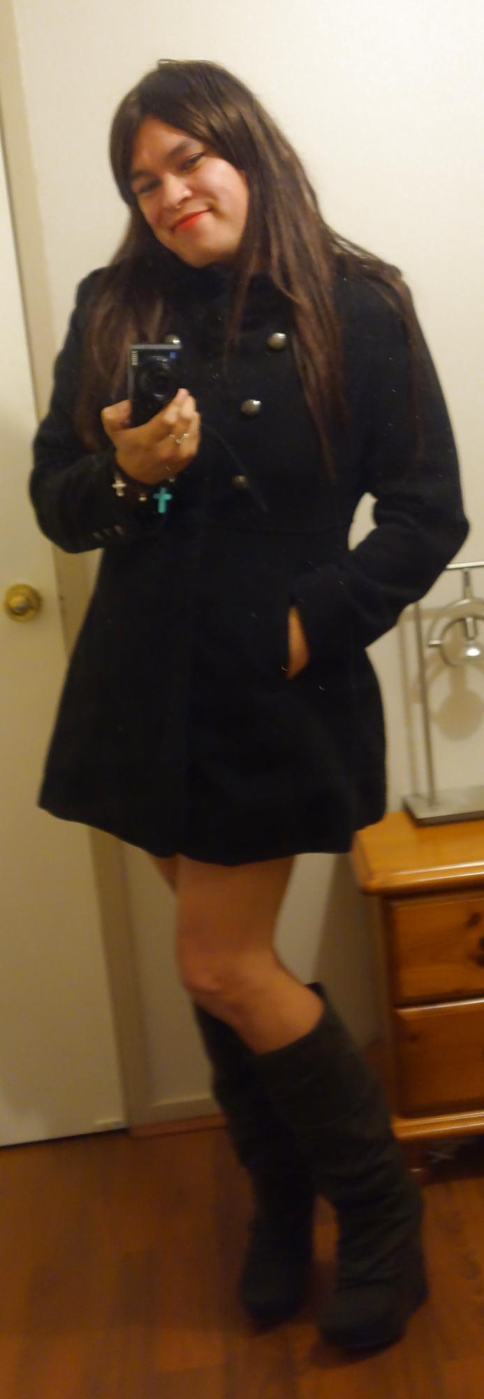 10P Black coat or White coat?