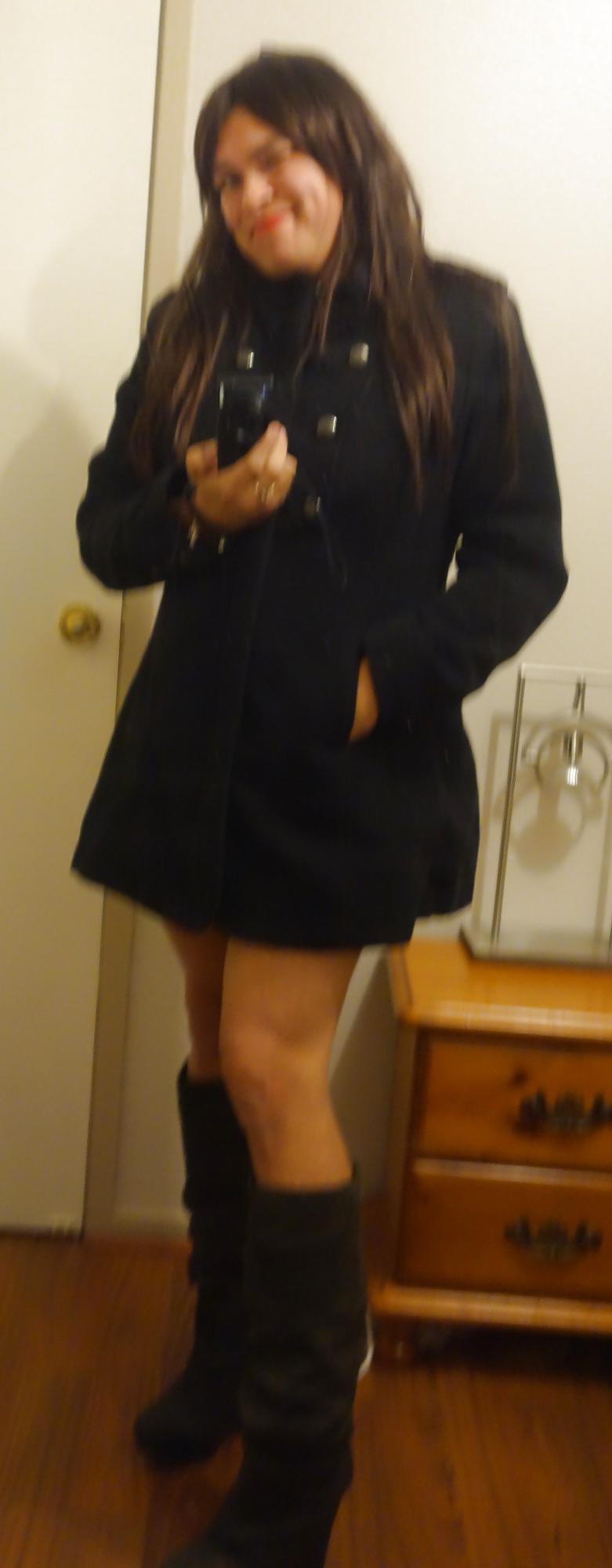 10P Black coat or White coat?