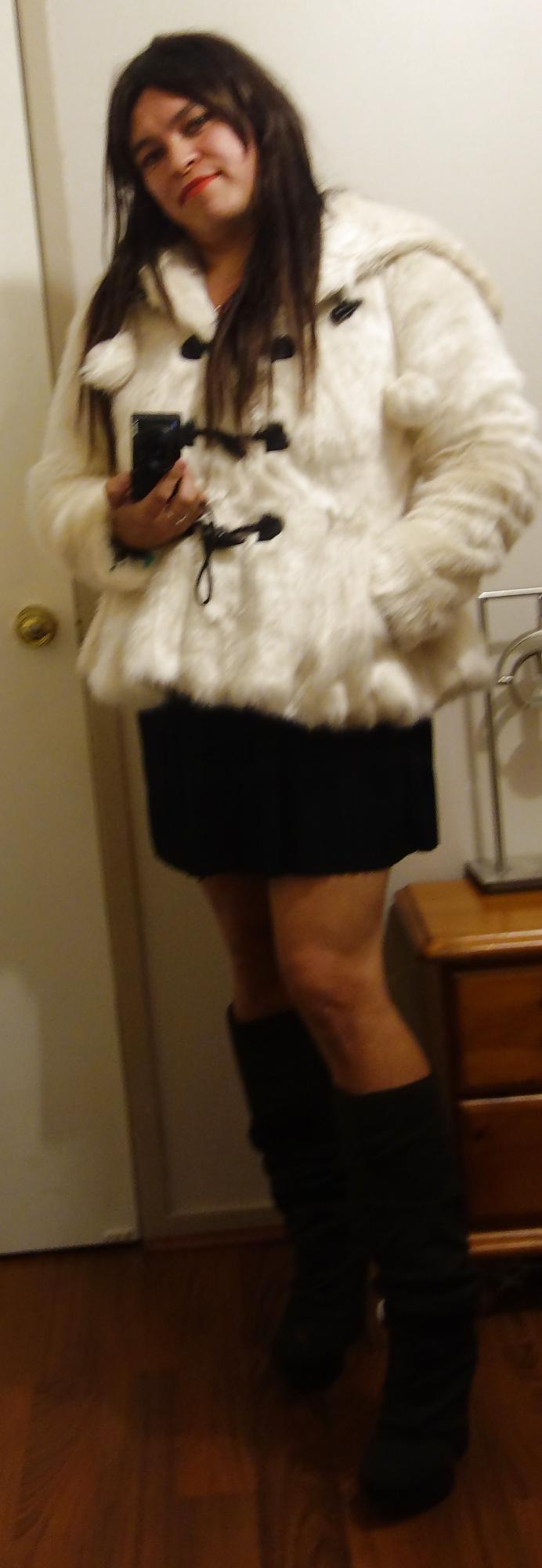 10P Black coat or White coat?