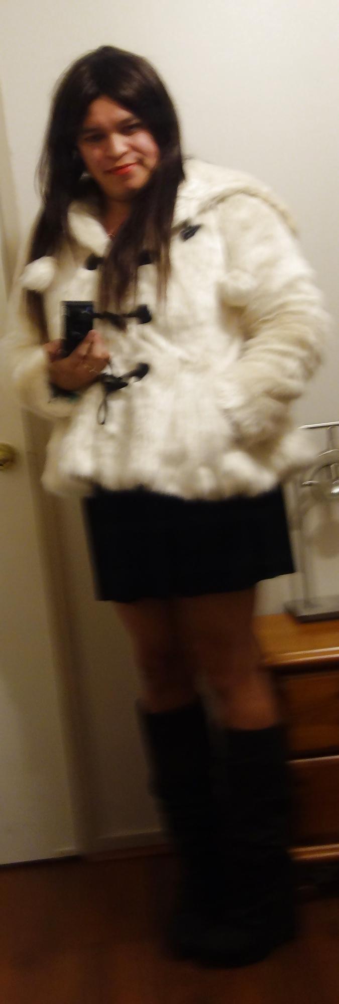 10P Black coat or White coat?