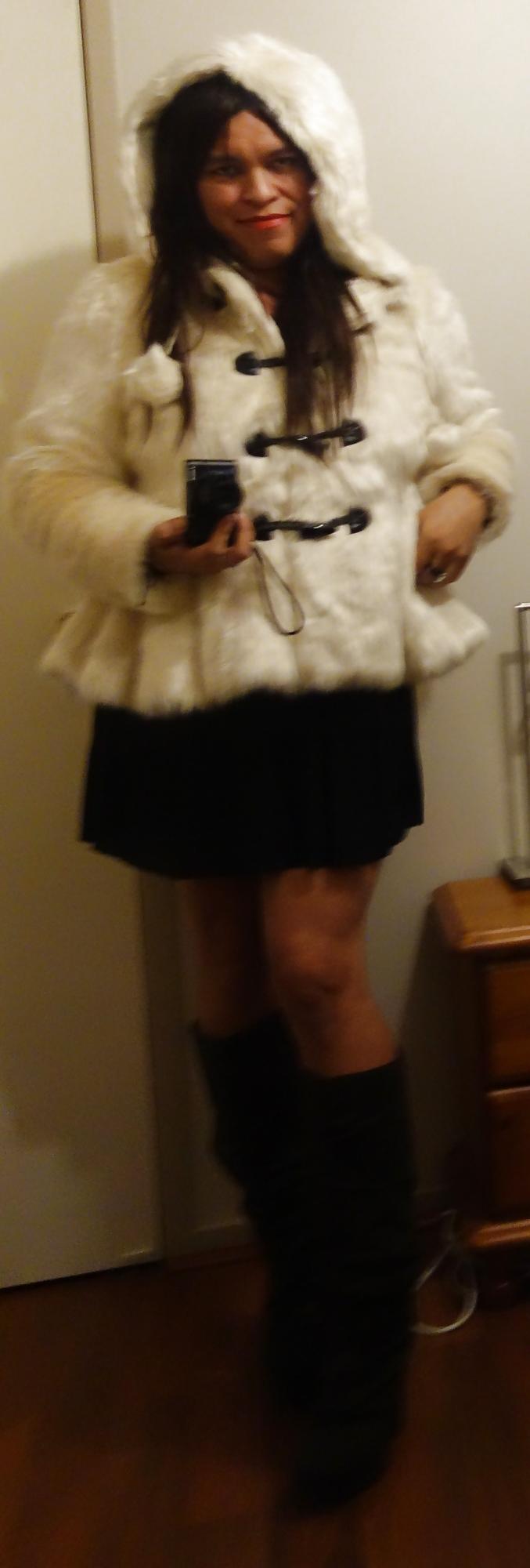 10P Black coat or White coat?
