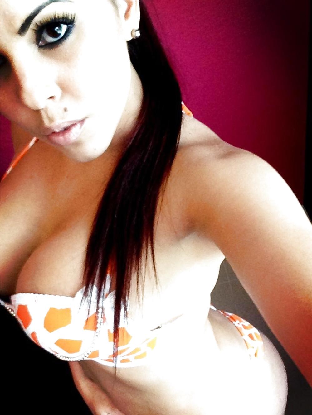 25P Busty Turkish Babe
