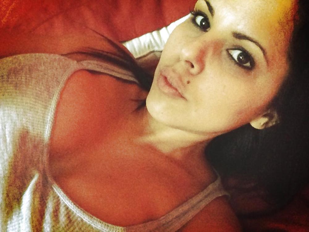 25P Busty Turkish Babe