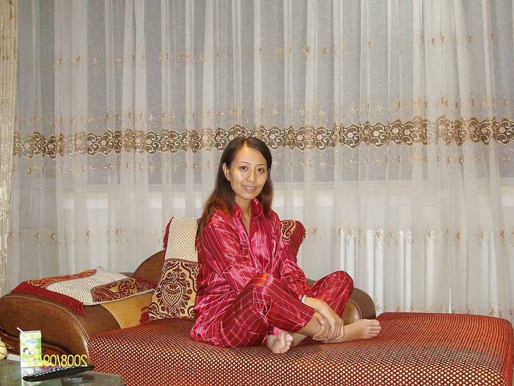 25P Asian girl  Likes 3P