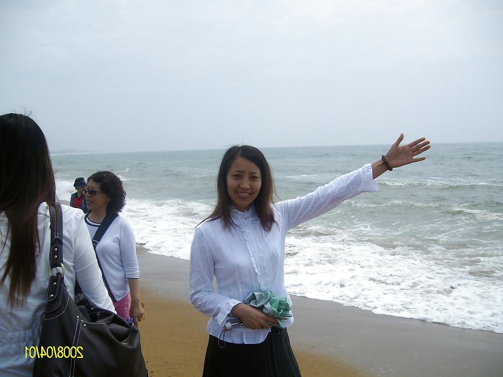 25P Asian girl  Likes 3P