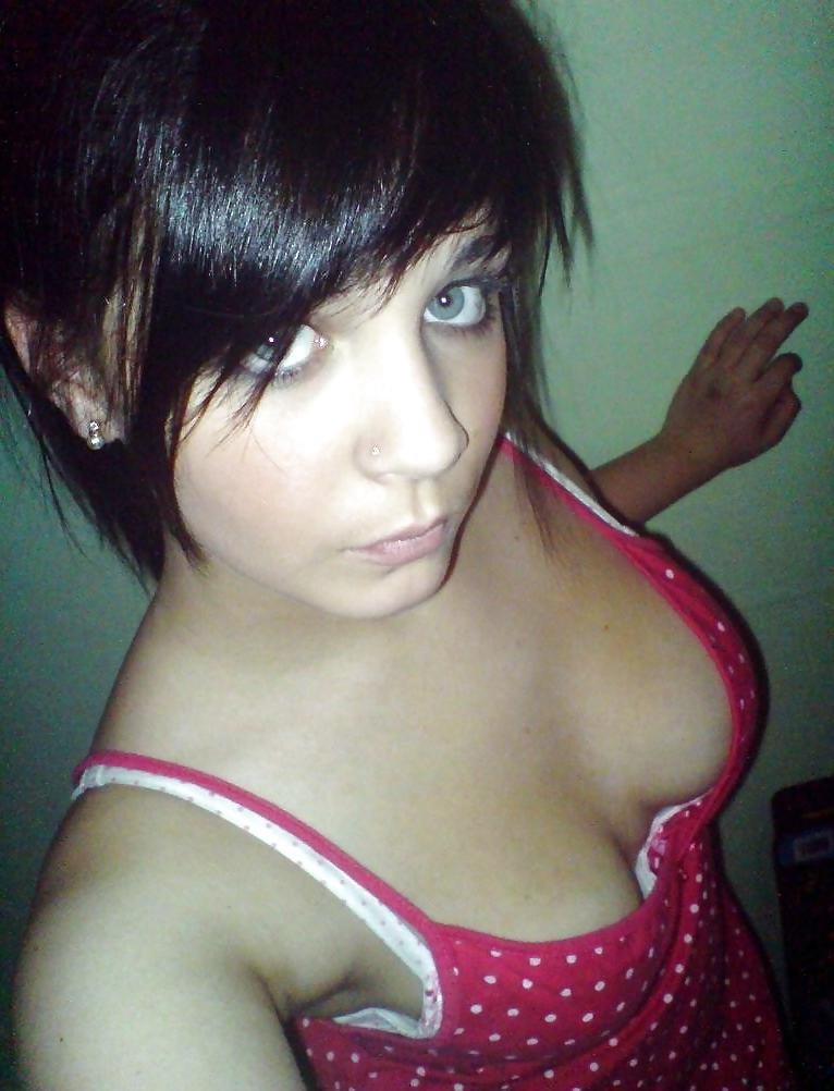 25P Busty Teens Cleavage 2