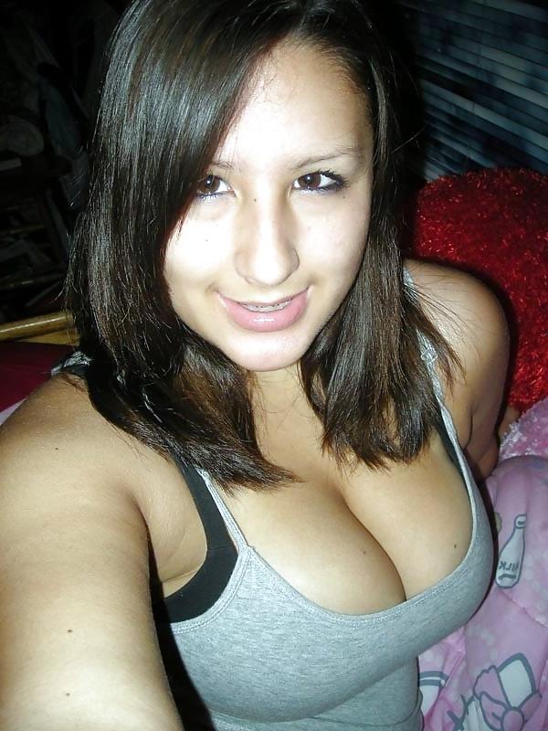 25P Busty Teens Cleavage 2