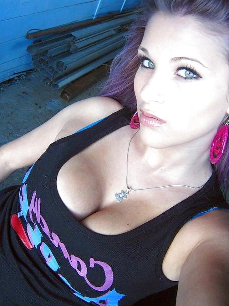 25P Busty Teens Cleavage 2