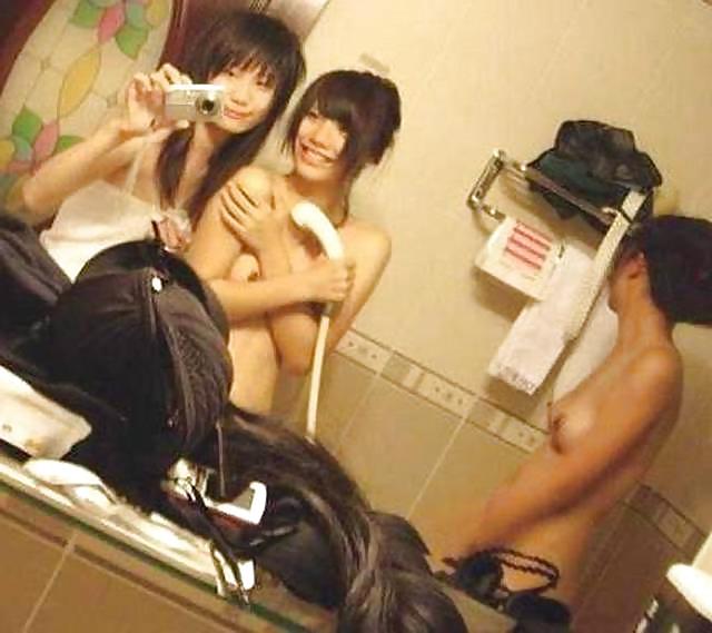 25P The Beauty of Asian College Girls