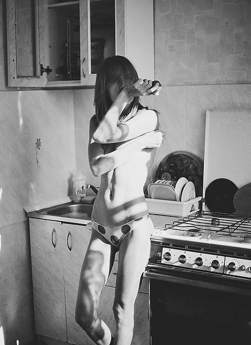 21P Kitchen bitches 2!