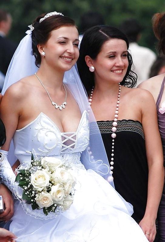 25P Bridal Cleavage and Downblouse