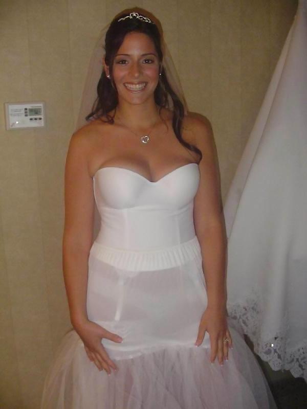 25P Bridal Cleavage and Downblouse