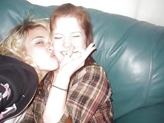 25P Girls Kissing Girls 3