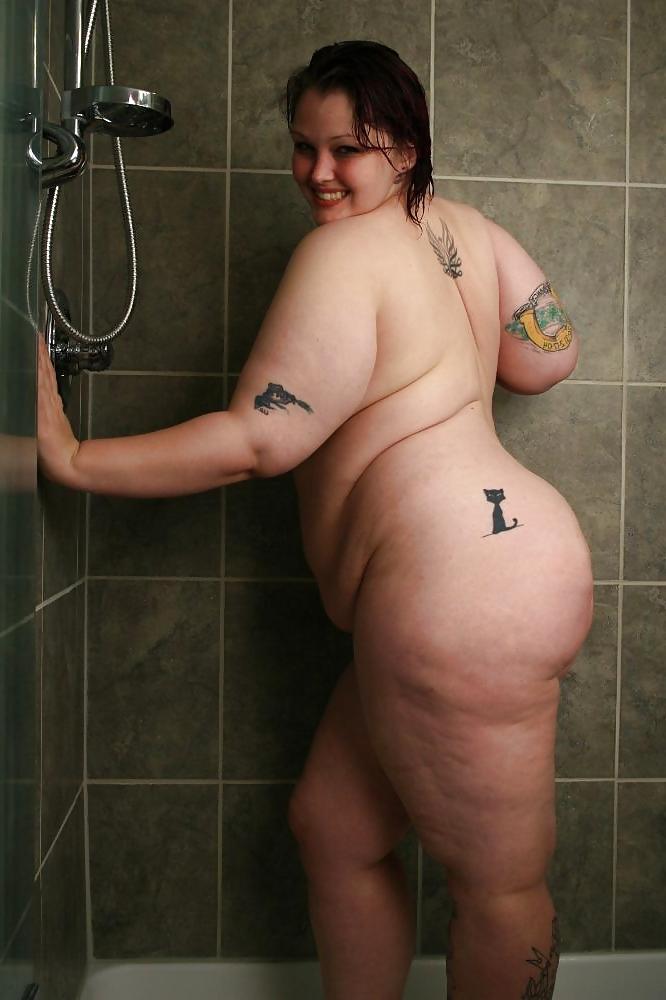 14P Milla taking a shower!
