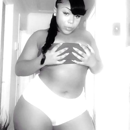 9P Black azz camel toe