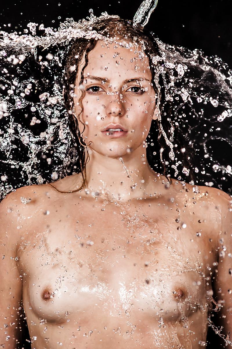 16P Amazing danish water splashing
