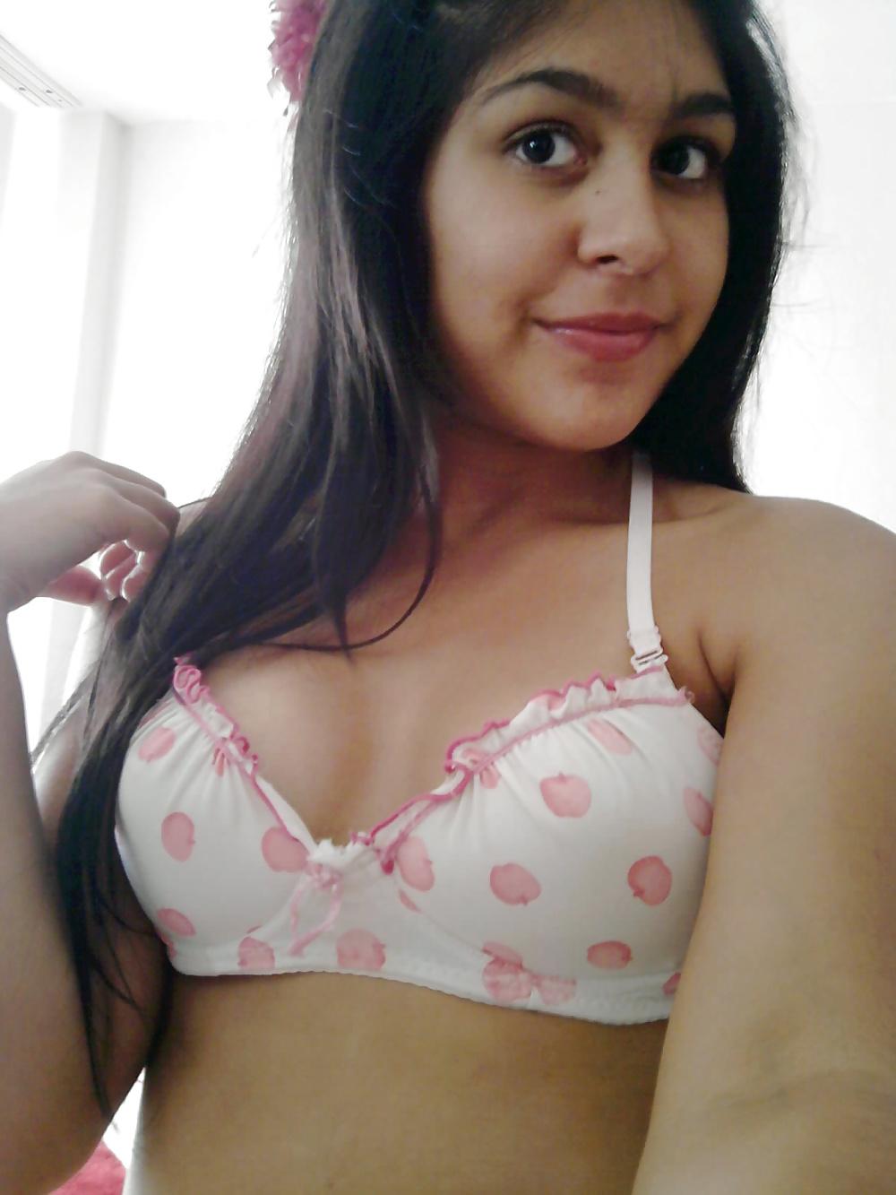 25P Turkin macht Private nackt Fotos