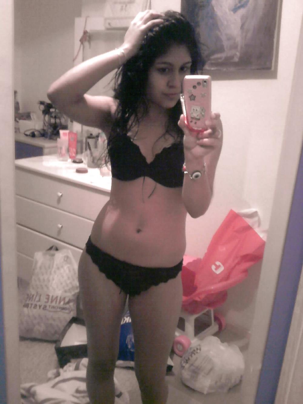 25P Turkin macht Private nackt Fotos