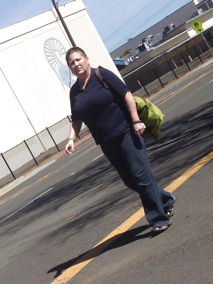 4P Big tits ugly candid