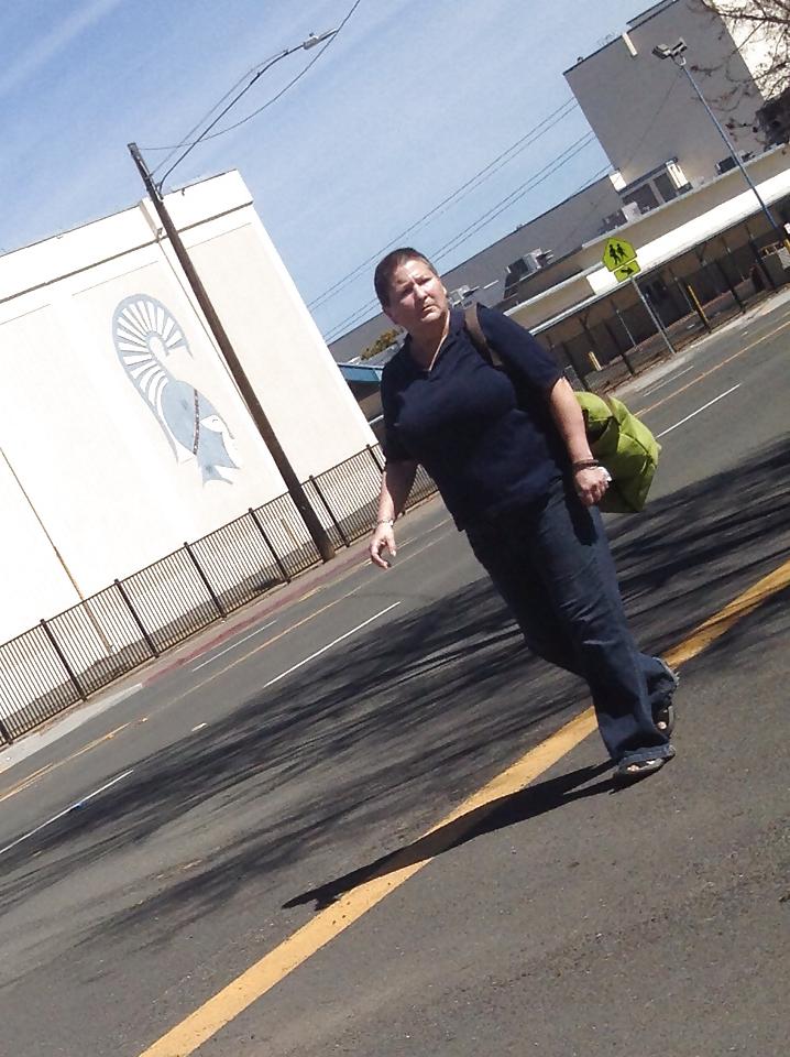 4P Big tits ugly candid