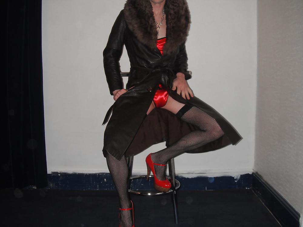 18P Red satin